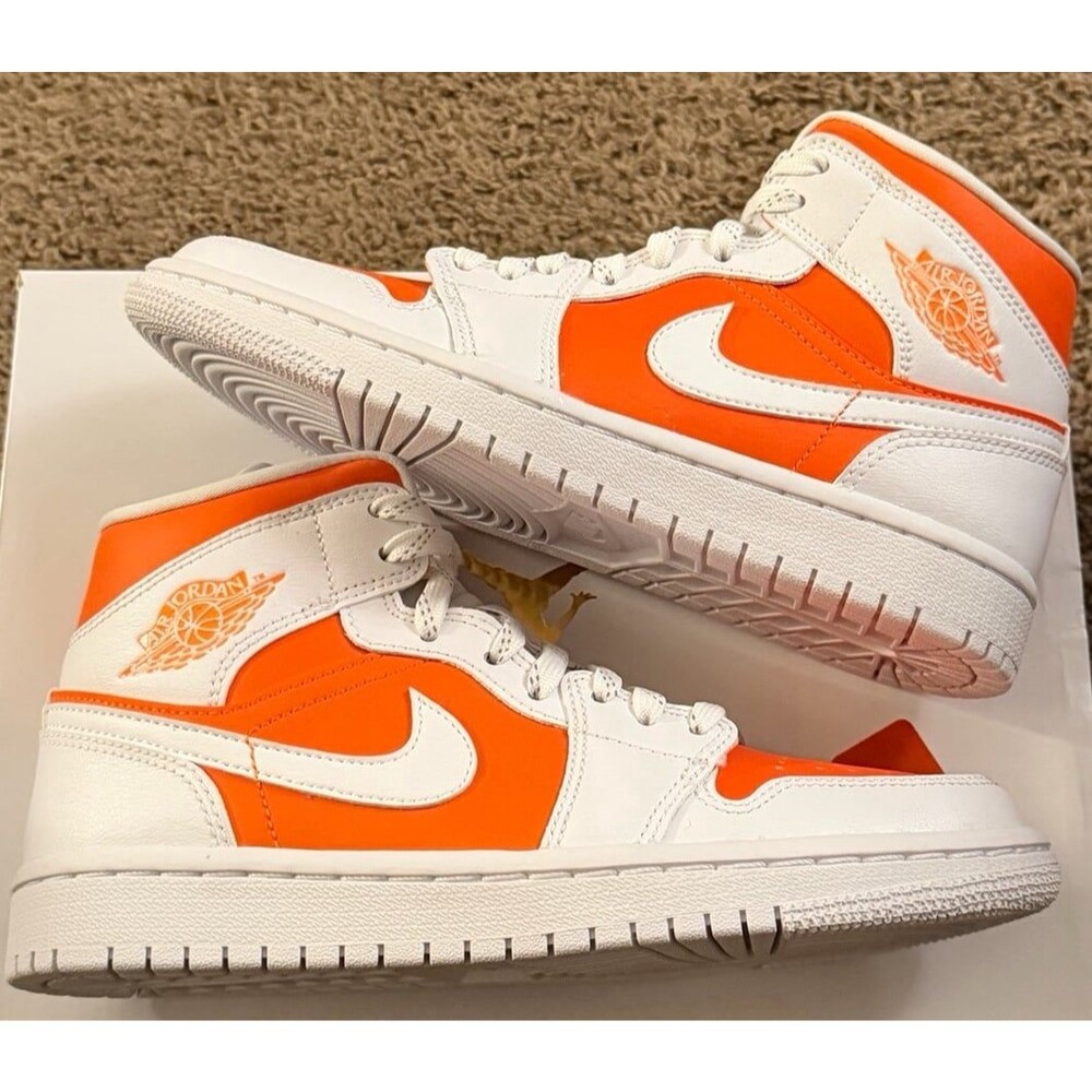 Air Jordan 1 Mid SE Orange White KidsAir Jordan 1 Mid SE Orange White Kids Shoes